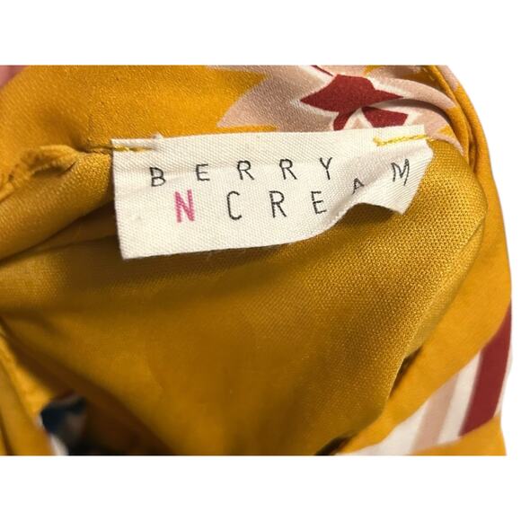 Berry N Cream Sleeveless Top Small - Picture 7 of 7